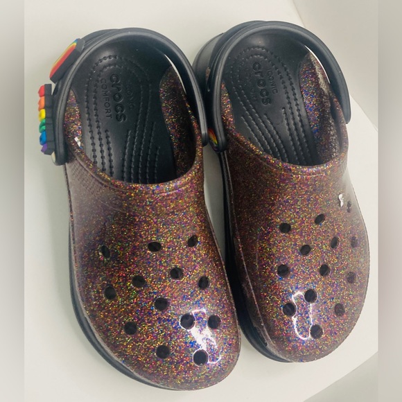 CROCS Pride Classic Bae Platforms - SZ 7 - NWOT! - Picture 2 of 5